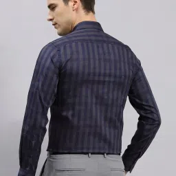 Monte Carlo Dark Grey Regular Fit Checks Shirt image 2