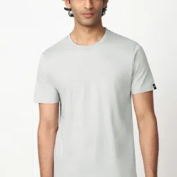 Bewakoof Grey Regular Fit Solid T-Shirt-picture-15