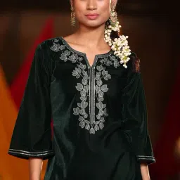 Juniper Jade Green Ethnic Motif Printed Velvet Straight Kurta & Pants Set With Zari Work Embroidery image 5