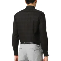 Van Heusen Black Cotton Regular Fit Checks Shirt image 2