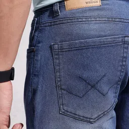 WROGN Men Relaxed Fit Light Fade Stretchable Jeans image 4