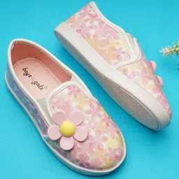 boyz n galz Floral Applique Detailed Slip On Shoes - Pink-picture-13