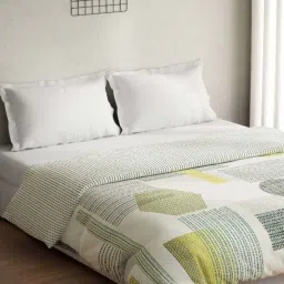 DDECOR Live beautiful Yellow & Grey 136 TC Cotton Queen Reversible AC Quilt image 2