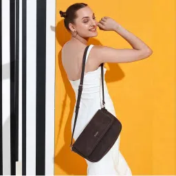 Favore Brown Solid Medium Slings image 2