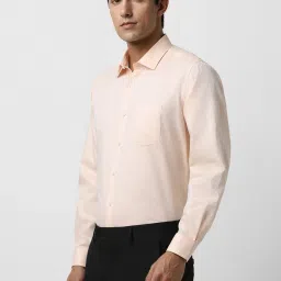 Van Heusen Peach Cotton Regular Fit Self Pattern Shirt image 3