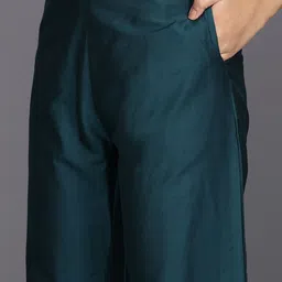 gerua by libas Libas Women Floral Yoke Design Regular Sequinned Kurta with Trousers  With Dupatta image 3