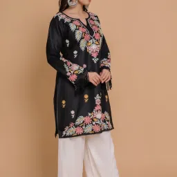 House of Kari Falak Kashmiri Short Kurta Black image 2
