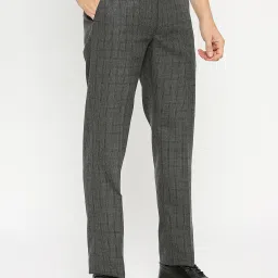 SOLEMIO Black Slim Fit Check Flat Front Trousers image 3