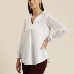 Qurvii White Top image 3