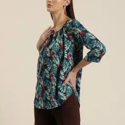 Qurvii Green Printed Top image 3