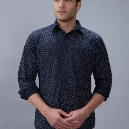 Giordano Navy Slim Fit Printed Shirt-image-12