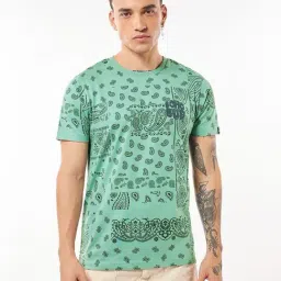 Bewakoof Green Cotton Regular Fit Printed T-Shirt-image-26