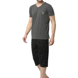 Vimal Jonney Multi Cotton Regular Fit Printed Nightwear Set image 3