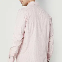 Code By Lifestyle Pink Cotton Regular Fit Printed Shirt image 2