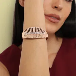 Sohi Women's Leaflet Bracelet - Gold image 2