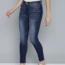 Levi's 711 Blue Skinny Fit Mid Rise Jeans image 3