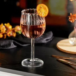 troveas Trovea's Rose Shape Transparent Glass Wine Glass - Set of 4 image 2