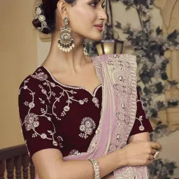 Odette Light Pink Georgette Embroidered Saree With Unstitched Blouse image 2