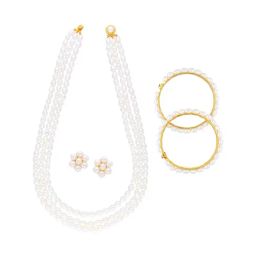 Sri Jagdamba Pearls White Alloy Necklace Set-picture-7