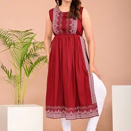 Parth Fab Women Ethnic Motifs Printed Patchwork Maternity Kurta image 3