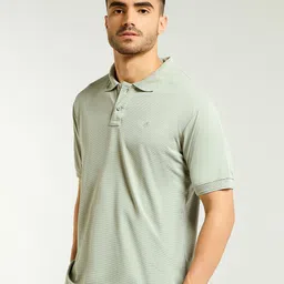 Beyoung Men Solid Polo Collar Cotton T-shirt image 4