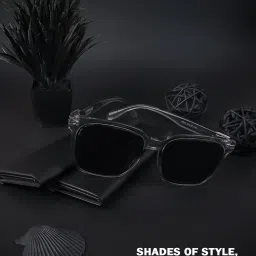 Voyage Black Wayfarer Polarised and UV Protected Lens Unisex Sunglasses image 2