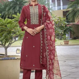 Royal Export Women Ethnic Motifs Embroidered Sequinned Kurta Trousers & Dupatta Kurta Sets image 2