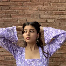 Gharana Karigari Company Floral Printed Square Neck Pure Cotton Kurti image 3