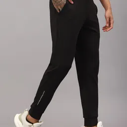 VECTOR X Men Mid- Rise Track Pants image 2