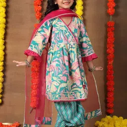 Superminis Girls Floral Printed Gotta Patti Pure Cotton Kurta & Patiala With Dupatta-image-30