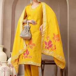 Yufta Women Floral Printed Regular Chanderi Silk Kurta with Trousers & With Dupatta-picture-24