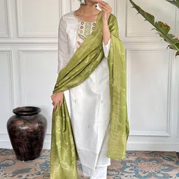 HERE&NOW Women Floral Yoke Design Regular Thread Work Kurta with Trousers & With Dupatta image 5