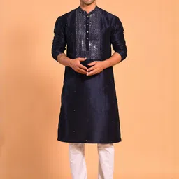 EKYAA Geometric Embroidered Mandarin Collar Mirror Work Pure Silk Kurta With Trousers image 4