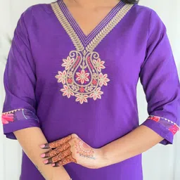 RUNAYA NX Floral Yoke Design Thread Work Chanderi Silk Kurta With Trousers And Dupatta image 2