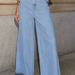 bebe Round Neck Top With Palazzos Co-Ords image 2