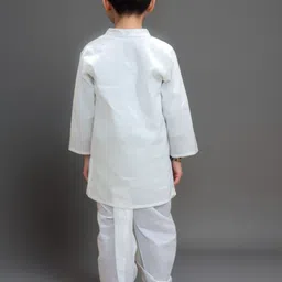 DEVOILER Boys Printed White Romance Kurta image 4