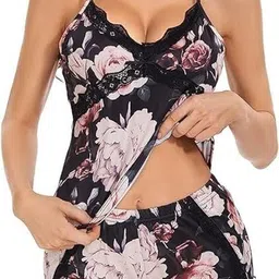 valzer Women Top & Shorts Set Black Floral Print image 1