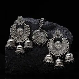 Shining Diva Oxidized Silver Black Beaded Jewellery Set image 1