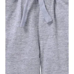 Kiddopanti Kids Red & Grey Melange Solid Shorts (Pack Of 2) image 4