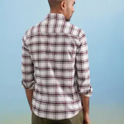 Crimsoune Club Maroon Cotton Slim Fit Checks Casual Shirts image 2