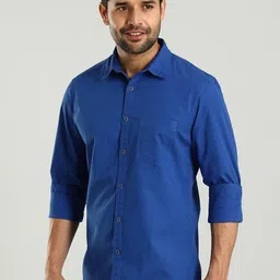 Indian Terrain Men Chiseled Skinny Fit Opaque Casual Shirt image 3