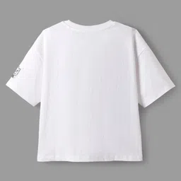 Ollington St. Disney Single Jersey Knit Drop Shoulder Half Sleeves Oversized T-Shirt & Lounge Pant Set with Marie Graphics & Badge Detailing - Pink & White image 4