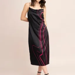 Fablestreet Black Printed Midi Dress-image-6