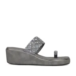 Inc.5 Women's Pewter Toe Ring Wedges image 3