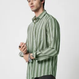 Vastrado Green Relaxed Fit Striped Shirt image 3