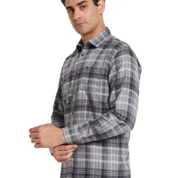 METTLE Grey Regular Fit Checks Shirt image 3
