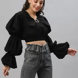 KASSUALLY Black Relaxed Fit Crop Top image 3