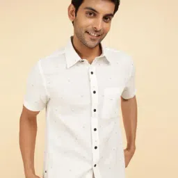 Fabindia White Straight Fit Self Shirt-picture-43