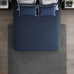 Spaces Hygro Solid Navy Blue 350 TC Cotton King Flat Bedsheet with 4 Pillow Covers image 3