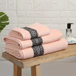 Spaces Aurum Soft Pink Cotton 500 GSM Bath Towel,Kitchen Towel & Large Towel - Set of 3 image 3